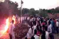 5 arcades together in garu village