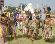  एडवेंचर 