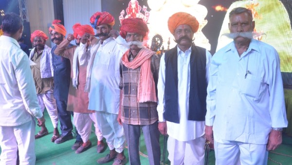 मूंछ प्रतियोगिता