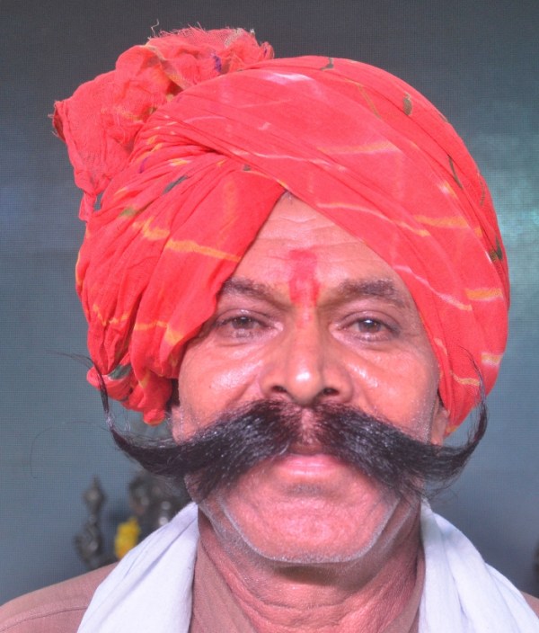 मूंछ प्रतियोगिता