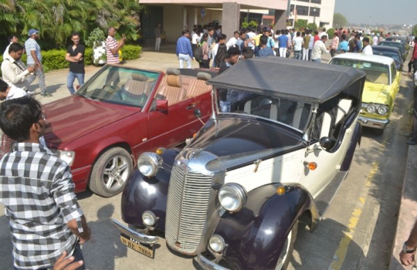 Vintage cars in Kota, Parachute powered, Music Fest, German Tourists in Kota,  Foreign Tourists, Kota Dussehra Fair-2017, Rajasthan Patrika, Kota Patrika, 124th Dussehra Fair in Kota, Patrika News, Kota News