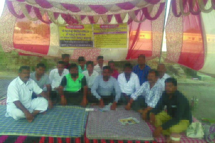 demonstration against to private hospital