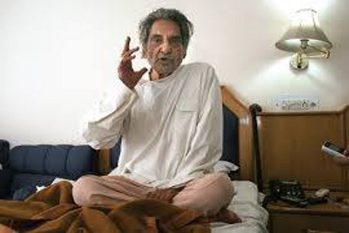 legendary poet Gopal Das Neeraj, Gopal Das Neeraj, Gopal Das Neeraj Exclusive interview, Kota Dussehra kavi sammelan, Kota Dussehra Fair, Kota Dussehra Fair, Kota Imperial Dussehra Fair, Dussehra in Kota, Rajasthan Patrika, Kota Patrika, 124th Dussehra Fair in Kota, Patrika News, Kota News, of kota Dussehra Fair, Kota royal Dussehra, Cultural Journey of Kota Dussehra