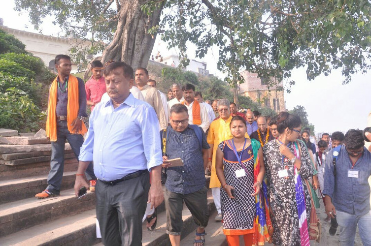 CM Yogi Adityanath in Bhagwan Ram Rajyabhishek Ayodhya UP Hindi News