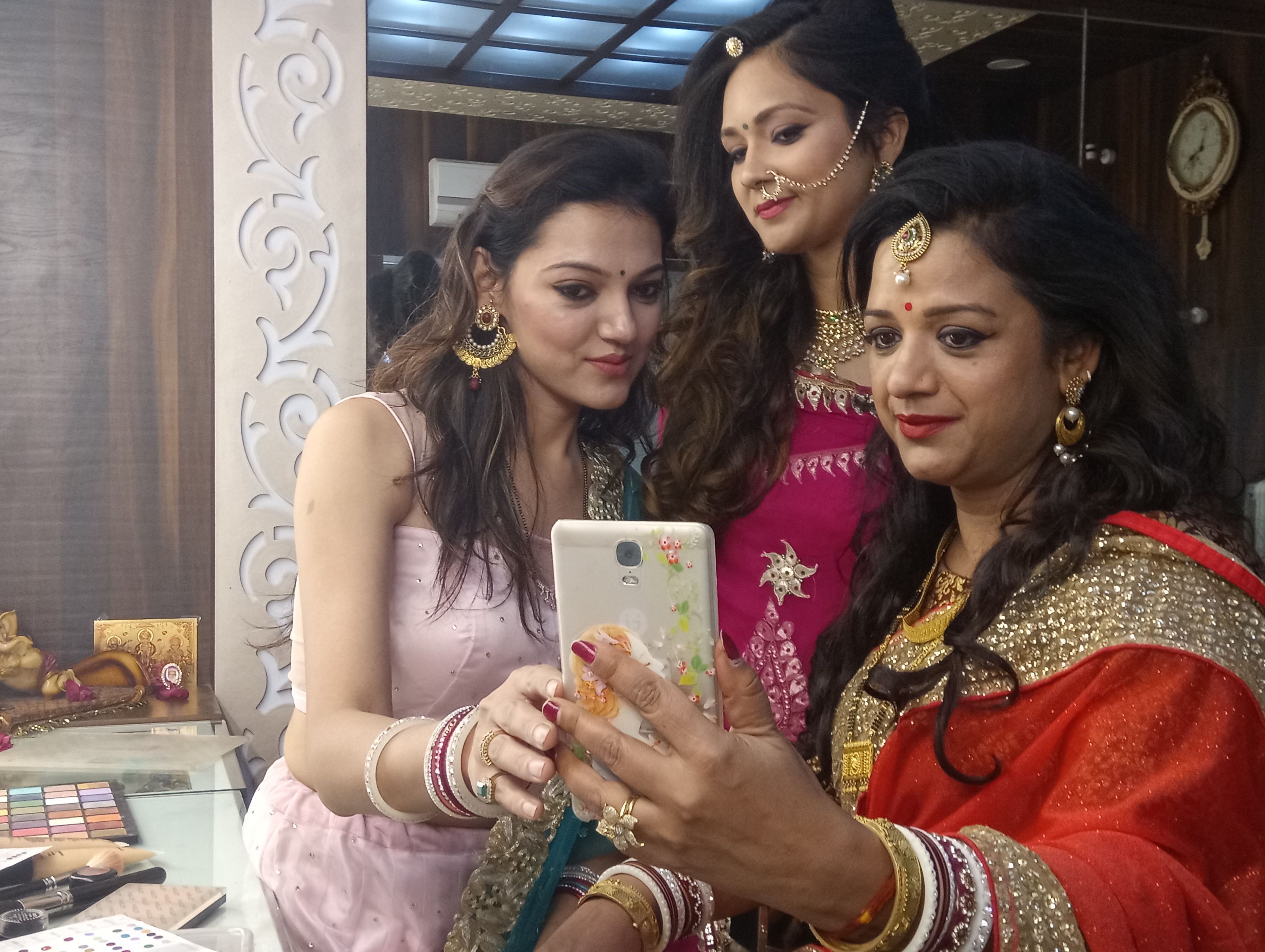 #RoopChaturdashi2017: latest makeup looks for diwali 2017 udaipur