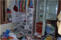 thieves broke the house lock