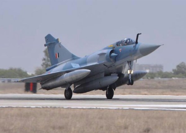 indian air force fighter plane