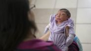 police cop misbahve after daughter born
