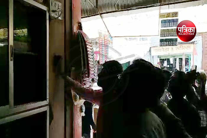 Bhilwara, bhilwara news, Steal bag from the shop in bhilwara, Latest news in bhilwara, Bhilwara news in hindi, Latest hindi news in bhilwara