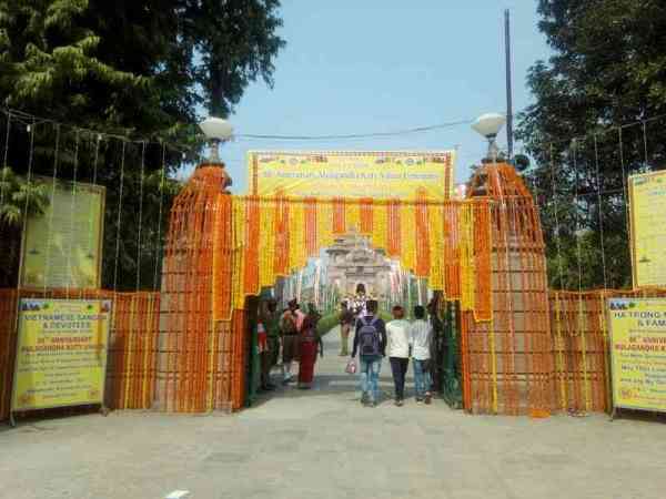 सारनाथ में विश्व का पहला ऐसा मंदिर जहां पर मिला भगवान बुद्ध के पवित्र अवशेष के दर्शन का मौका