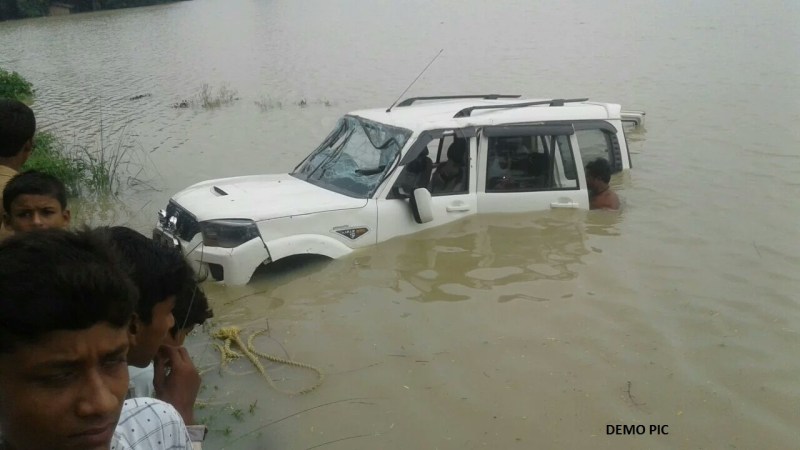 Car Falling in Ganga