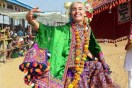 police cops take snaps with tourist in pushkar