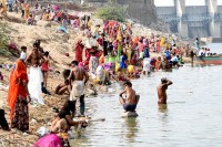  कार्तिक स्नान 