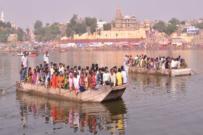 kartik Purnima, Kartik snan At Chambal, Chambal river, Hindu Festivals, Dharma Karma, Rajasthan Patrika Kota, Kota rajasthan Patrika, latest News Kota 