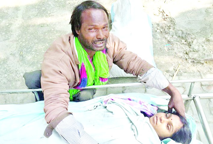 kota latest news, Kota News in Hindi, Rajasthan Patrika Kota, Kota rajasthan Patrika, Kota Crime News, Karmyogi Sansthan Kota, disabled did not have money for Funeral of wife