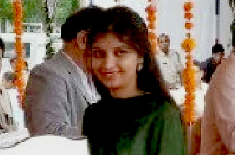 Rewa Engineer girl Deleted her FaceBook account and comitted suicide