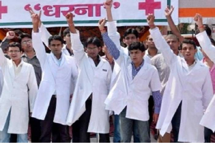Resident Doctors will also go to the strike from 2 noon Doctors strike in Rajasthan