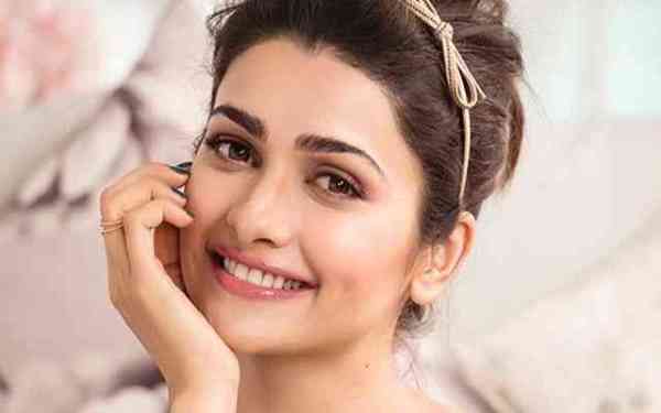 actress prachi desai