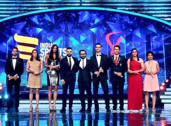 Virat Kohli and Anushka Sharma once again seen in this style