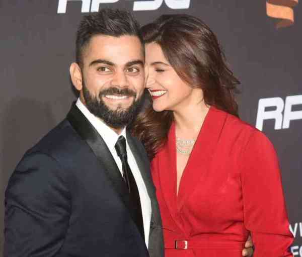 Virat Kohli and Anushka Sharma once again seen in this style