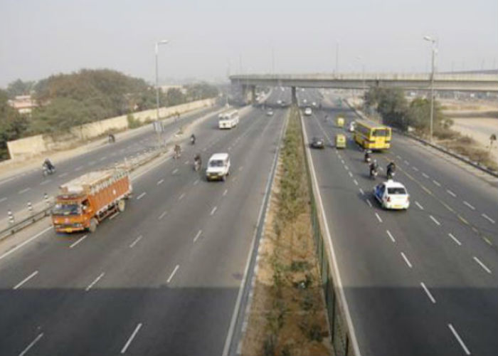 Delhi Lucknow Highway