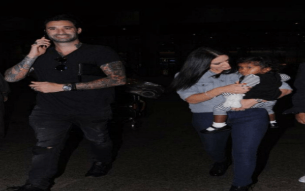 sunny-leone-with-baby-nisha