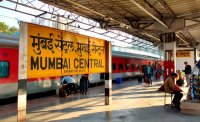 mumbai to varanasi mumbai to gorakhpur trains time table schedule
