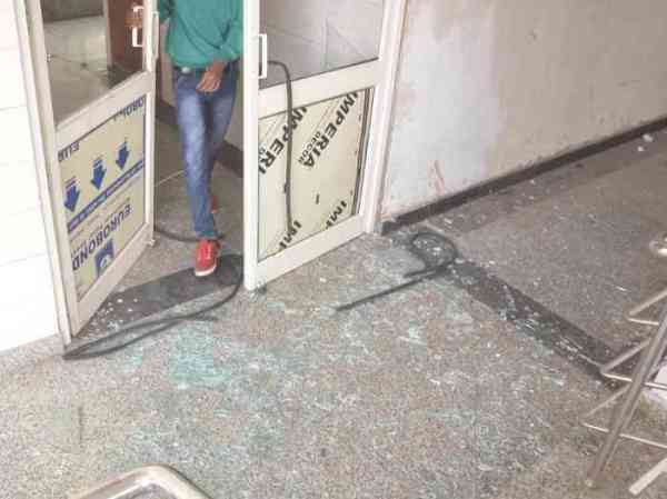 तोडफ़ोड़