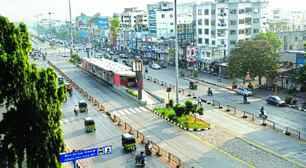 Surat expatriate North Indians stronghold, neglect of neglect