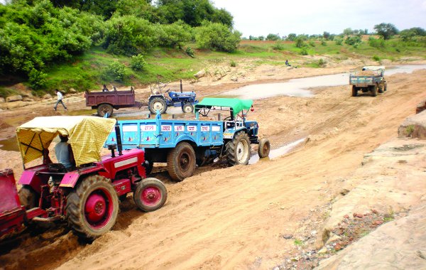 Illegal excavation in chhindwara