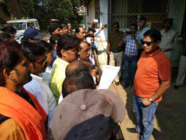 theater will burn if will run padmavati