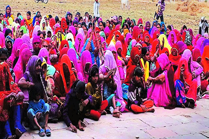 Protest Against Drinking Liquor, Protest Against Liquor in Kota, Woman Protest Against Drinking Liquor, Protest Against Padmavati, Kota Rajasthan Patrika, Kota Latest News, Kota News in Hindi