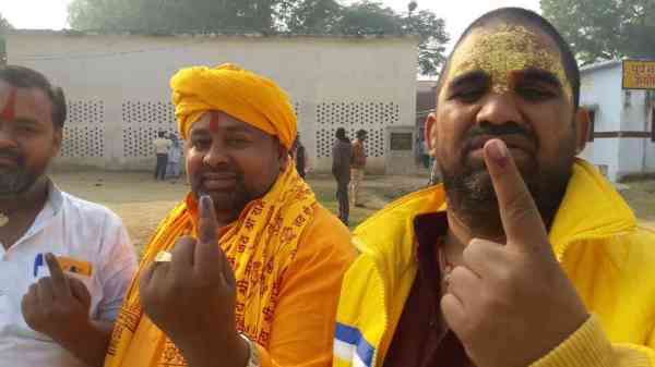 UP Nikay Chunav 2017 Voting Live