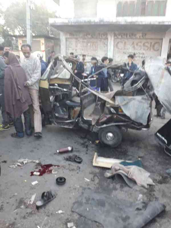 school auto and bus accident images udaipur