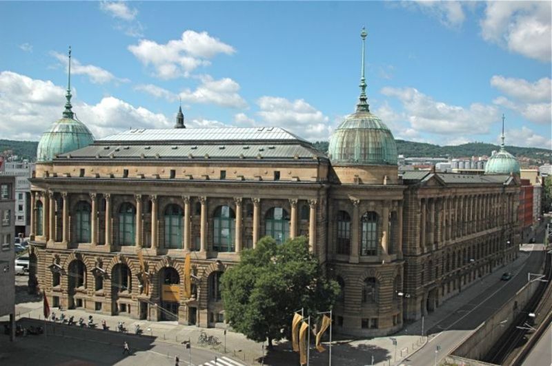 Steinabise University