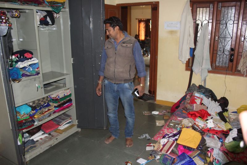 Five lakhs of theft in Khargone