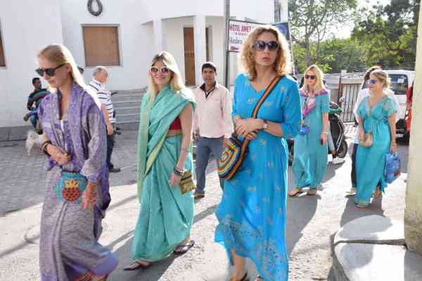 foreign tourists in udaipur