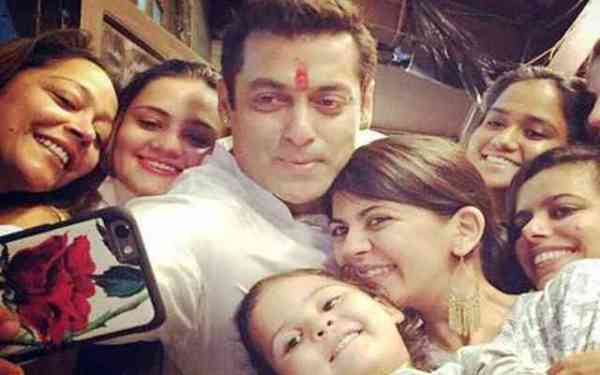 सालों बाद सलमान ने बताया अपनी जिंदगी से जुड़ा एक कड़वा सच, सुन के उड़ जाएंगे होश...