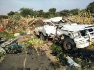 बारात की बस-पिकअप में भिड़ंत, एक की मौत, दूसरा घायल