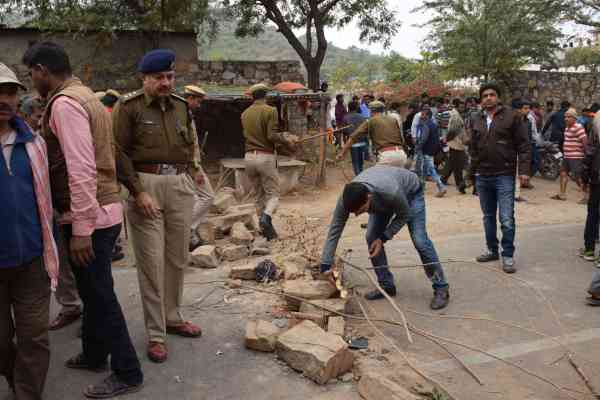 car bike accident badgaun chikalwas road udaipur
