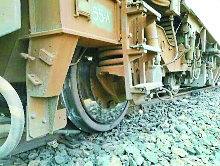 udaipur indore express train accident