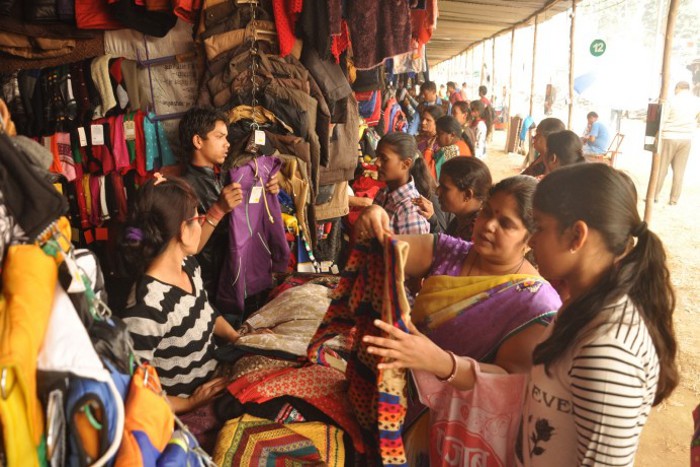 Okhi Cyclone, Rain in Kota, weather News Rajasthan, Tibbat Market Kota, Temperature Dropped in Kota, Cold Wave in Rajasthan, Okha Cyclone Impact In Rajasthan, Rajasthan Patrika Kota, Kota Rajasthan Patrika, Weather News Kota 