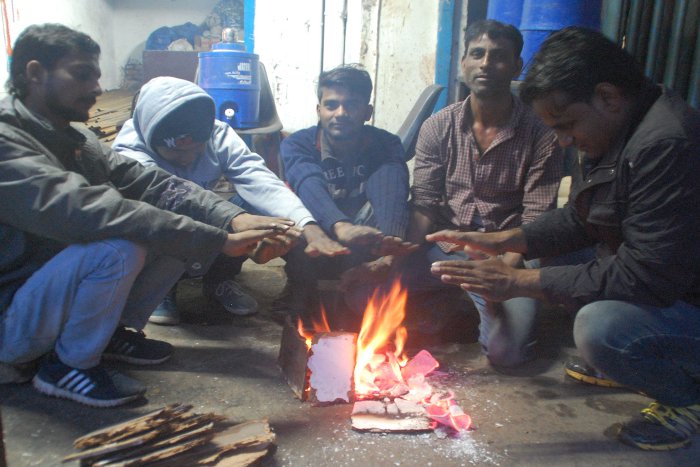 Rain in kota, weather News Rajasthan, Temperature dropped in kota, Cold in Rajasthan, Okha Cyclone Impact In Rajasthan, Rajasthan Patrika Kota, Kota Rajasthan Patrika, Weather News Kota