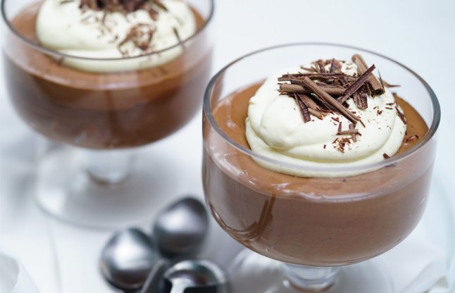Chocolate and Date Mousse recipe