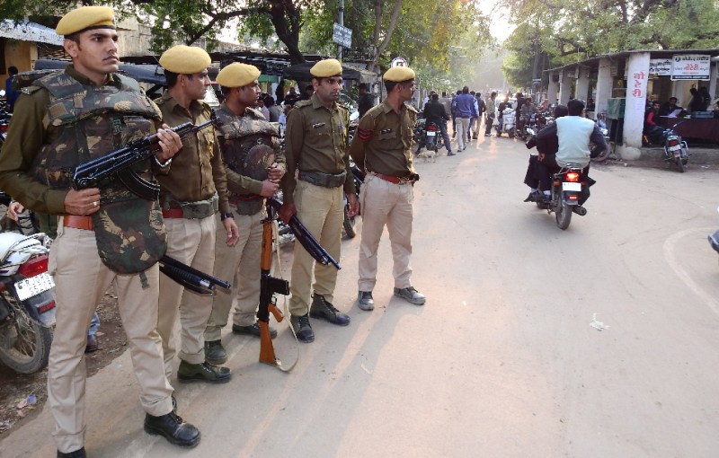 Four fugitives laced with high-tech weapons in court premises firing