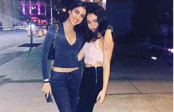 20 बरस की हुई अमिताभ बच्चन की नातिन नव्या नवेली, दिखती हैं इतनी ग्लैमरस, देखें तस्वीरें