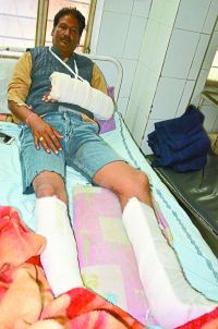 a big loot of lakhs rupees in alwar