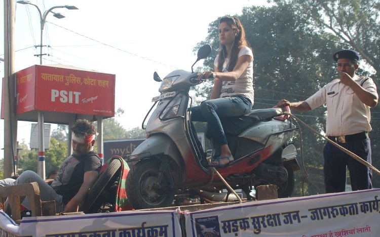 Road safety, Public awareness, Road safety rules, Regional transport department, Road safety public awareness campaign, Rules of conduct, Workshop, Short film, Drama, District charge minister, Dr Prabhulal Saini, Road accidents, Traffic rules, Kota, Kota Patrika, Kota Patrika News, Rajasthan Patrika