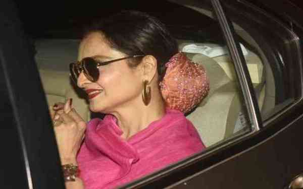 रानी ने मनाया बेटी अदीरा का 2nd BDAY, करीना के तैमूर से लेकर शाहरुख के अबराम तक सभी पहुंचे विश करने