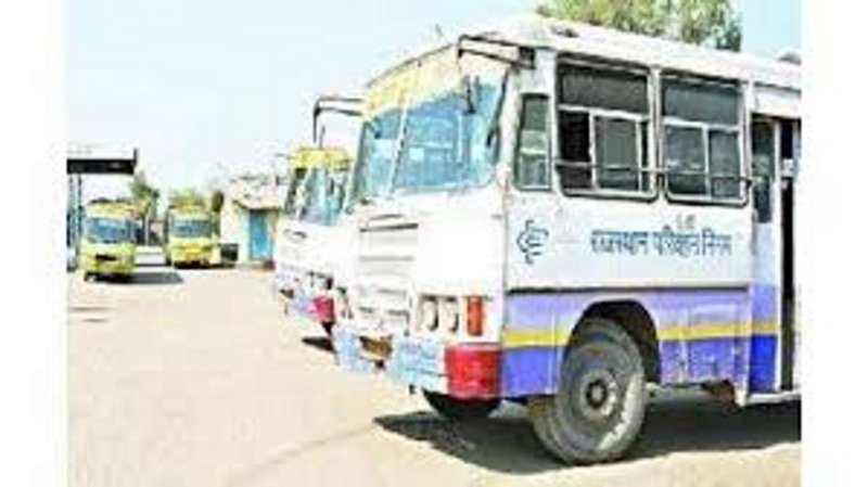 roadways buses, Kota Marg, Passenger, Kota-Baran Road, Traffic, Rajasthan Road Transport Department, Roadways Depot, Public Transport, Kota Depot, Baran Depot, Kota, Kota Patrika, Kota Patrika News, Rajasthan Patrika, Public transport, Private buses, IIlegal vehicles
